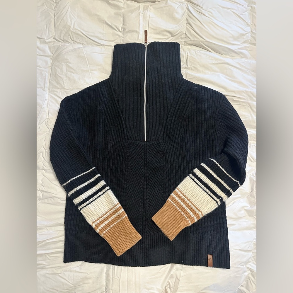 NWT Obermeyer Black and Brown Sweater